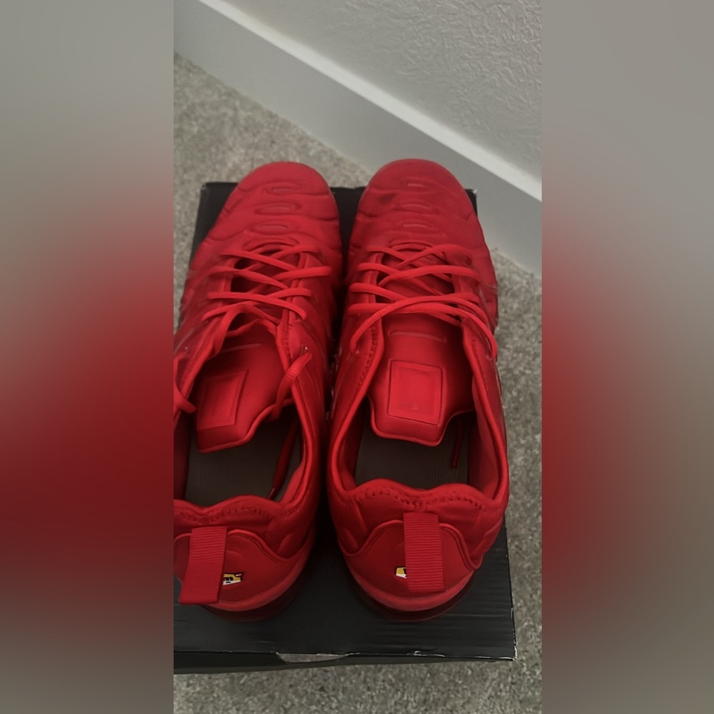 Nike Air Vapormax Plus University Red/University Red CW6973-600 Men's Size 11